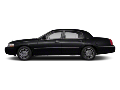 2011 Lincoln Town Car Signature Limited