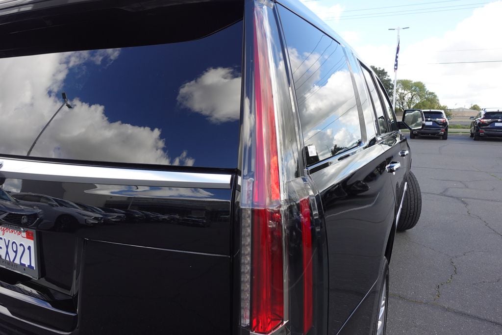 2019 Cadillac Escalade Platinum Edition