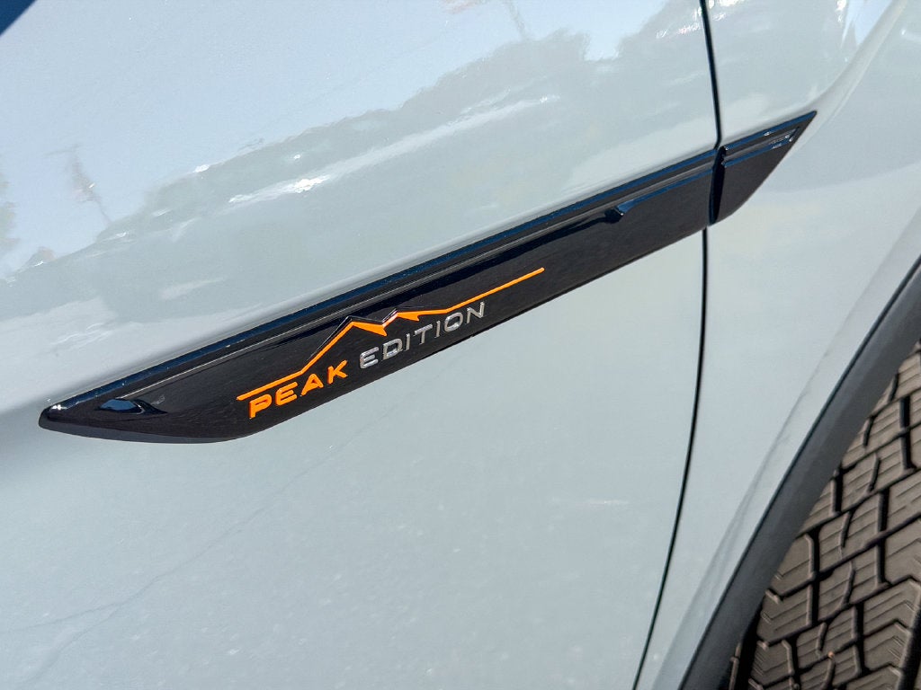 2025 Volkswagen Atlas 2.0T Peak Edition