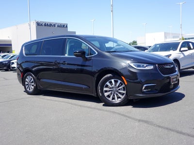 2024 Chrysler Pacifica Hybrid Select
