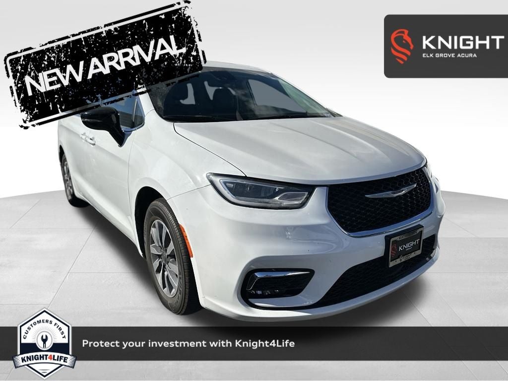 2024 Chrysler Pacifica Hybrid Select