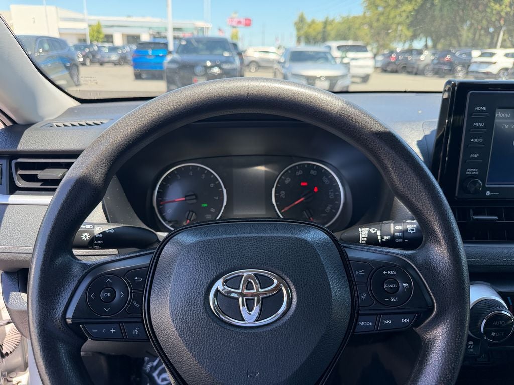2022 Toyota RAV4 XLE