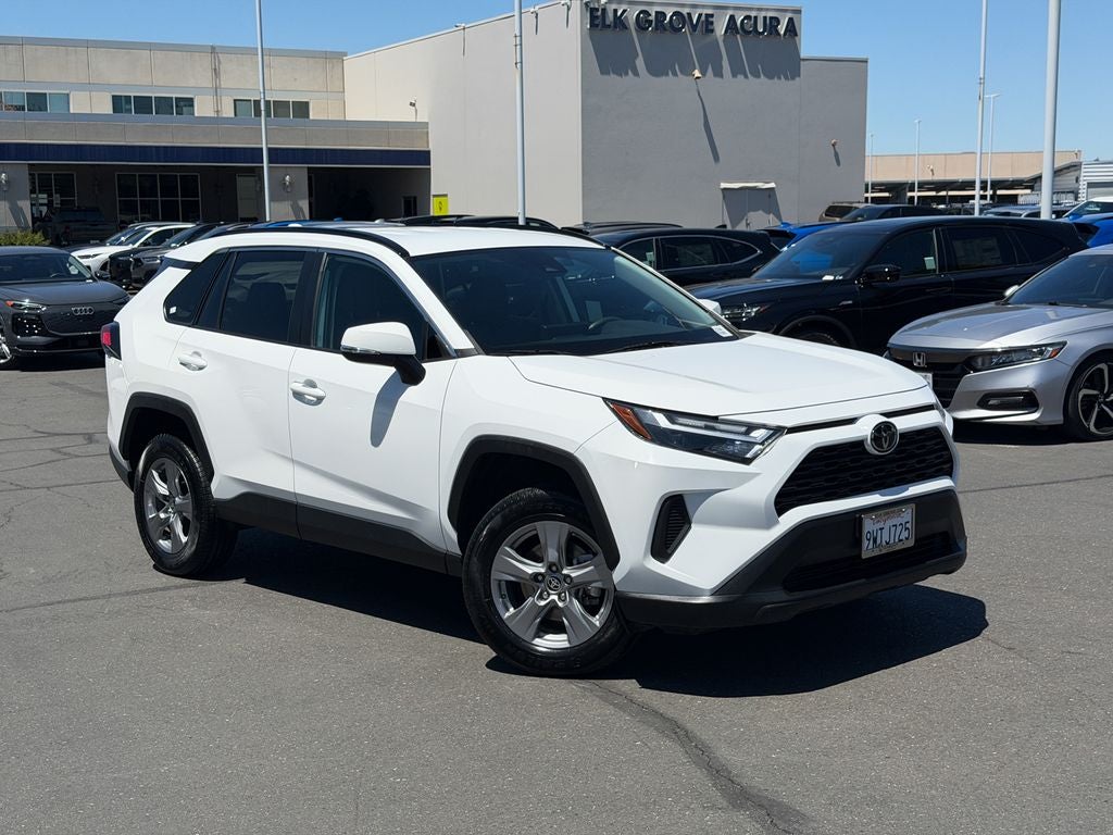 2022 Toyota RAV4 XLE