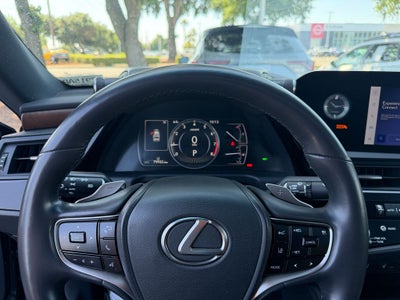 2023 Lexus ES 250