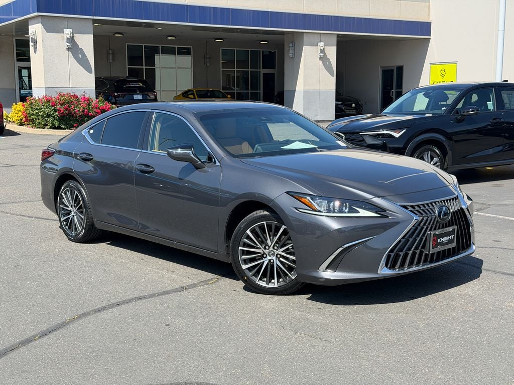 2023 Lexus ES 250