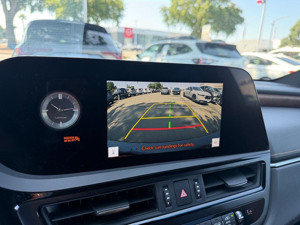 2023 Lexus ES 250