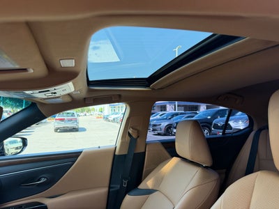 2023 Lexus ES 250