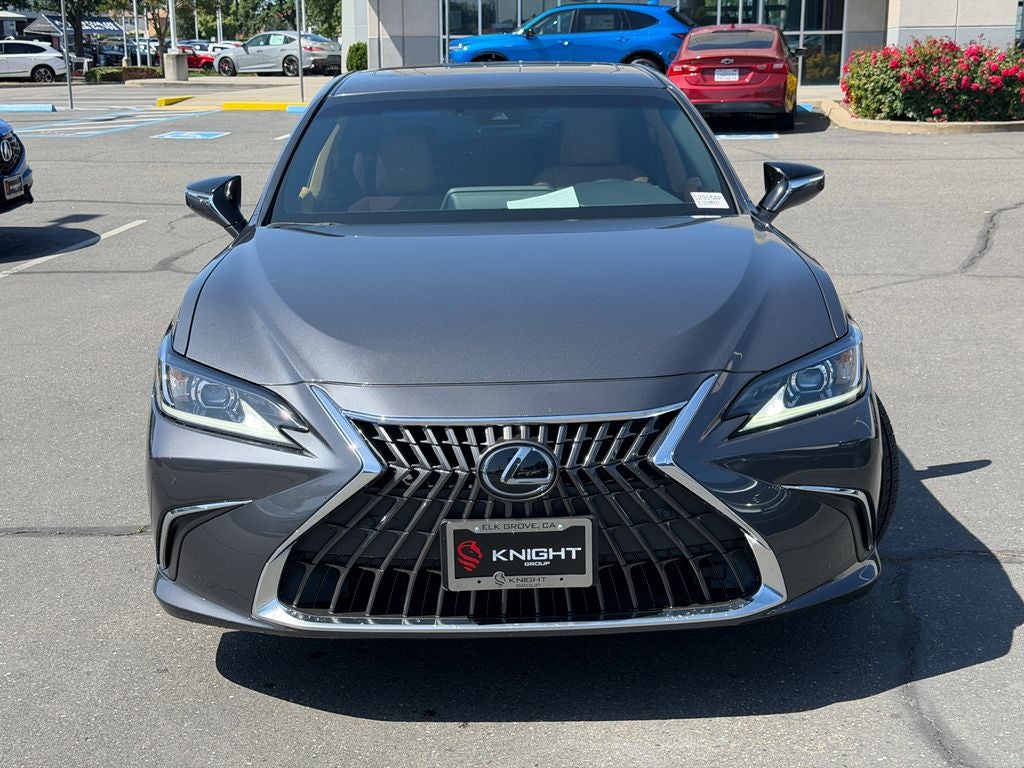 2023 Lexus ES 250