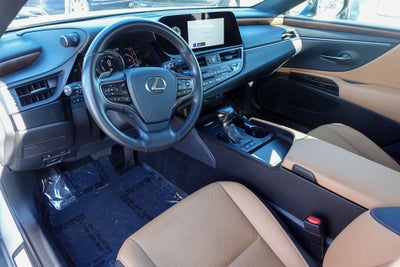 2025 Lexus ES 300h