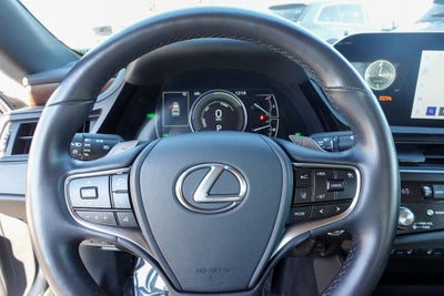 2025 Lexus ES 300h