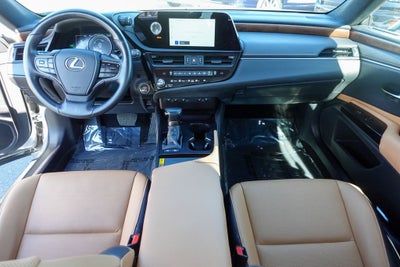2025 Lexus ES 300h