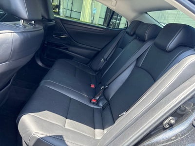 2025 Lexus ES 300h