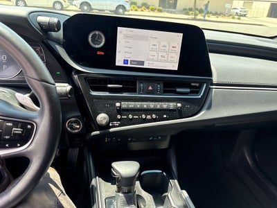 2025 Lexus ES 300h