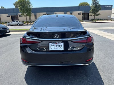 2025 Lexus ES 300h