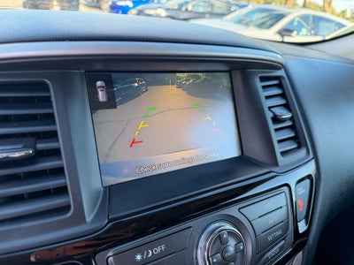 2020 Nissan Pathfinder SV