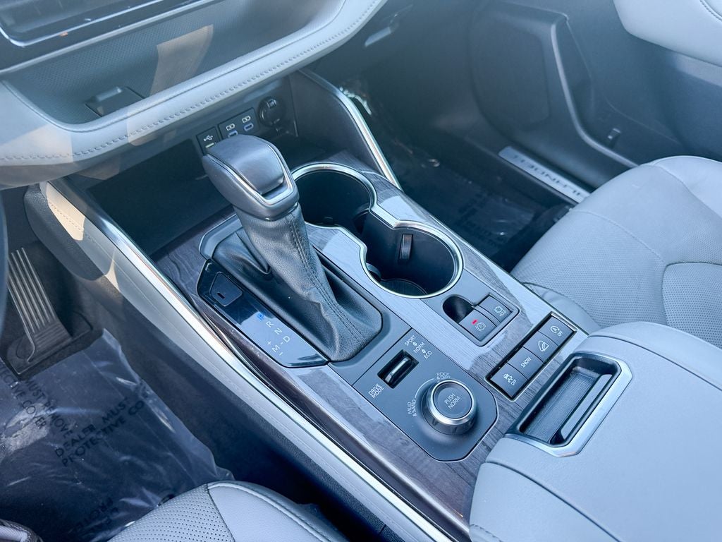 2022 Toyota Highlander Limited