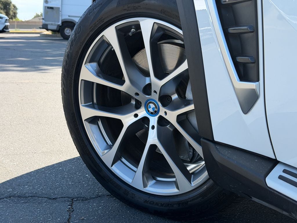 2025 BMW X5 xDrive50e