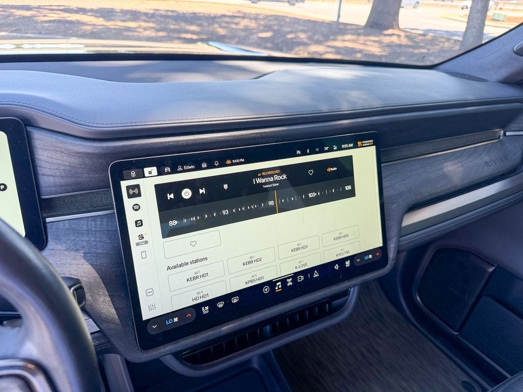 2023 Rivian R1T Adventure