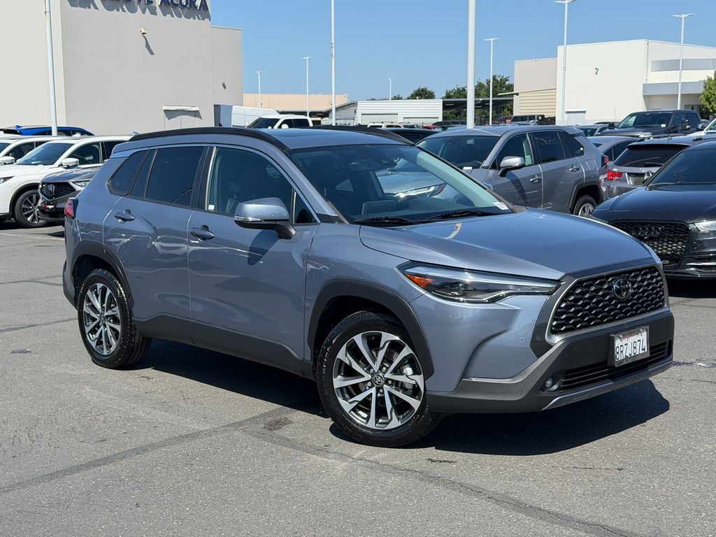2022 Toyota Corolla Cross XLE