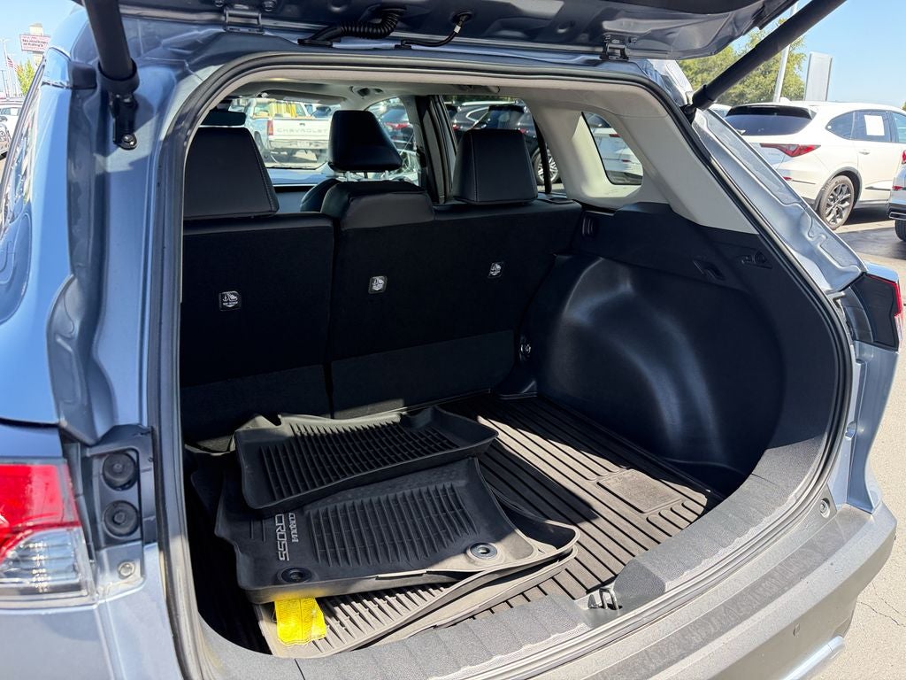 2022 Toyota Corolla Cross XLE