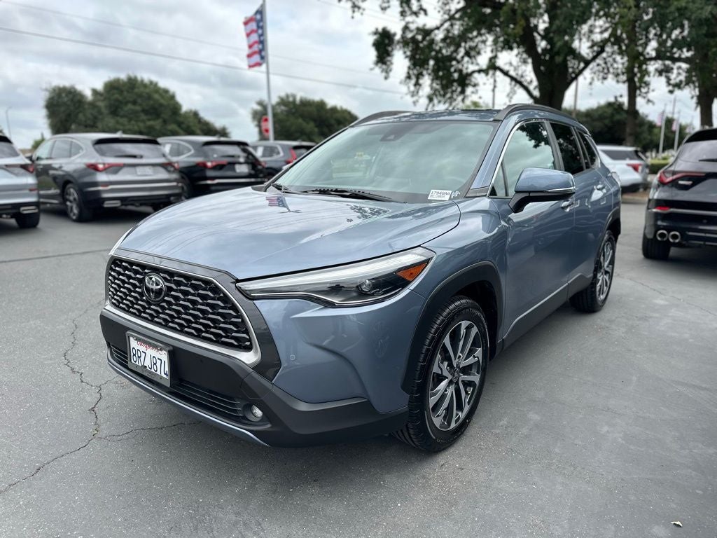2022 Toyota Corolla Cross XLE