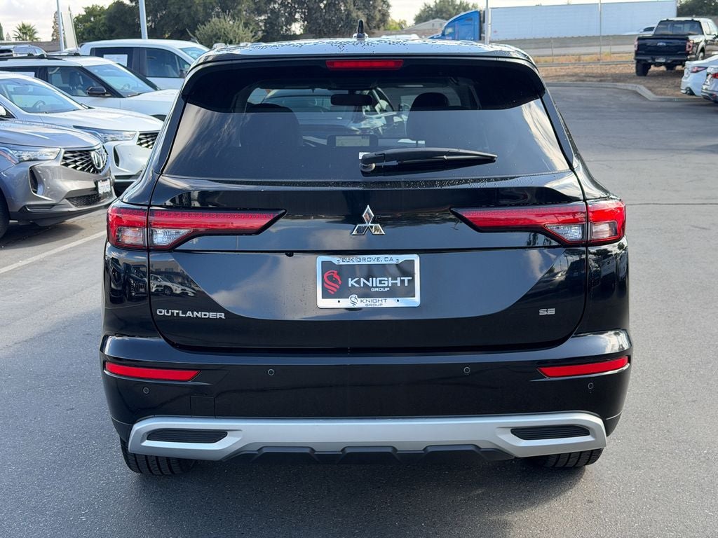 2024 Mitsubishi Outlander SE