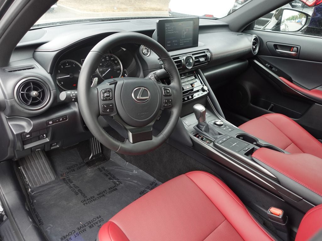 2024 Lexus IS 300