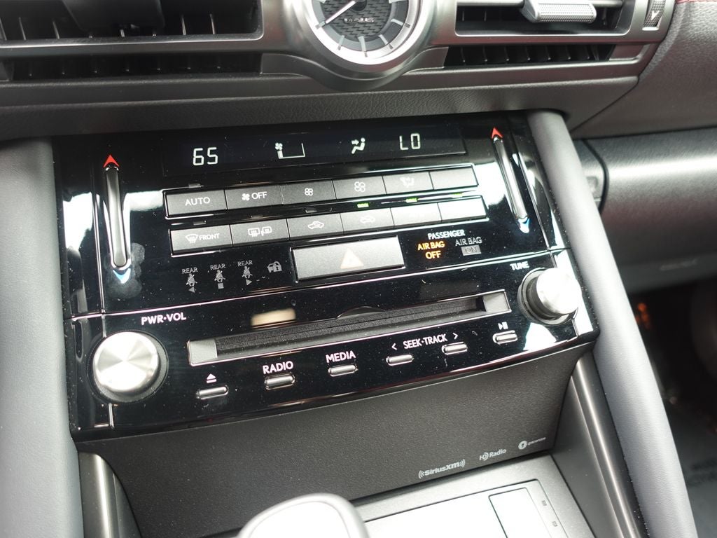 2024 Lexus IS 300