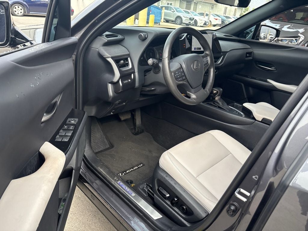 2023 Lexus UX 250h Base