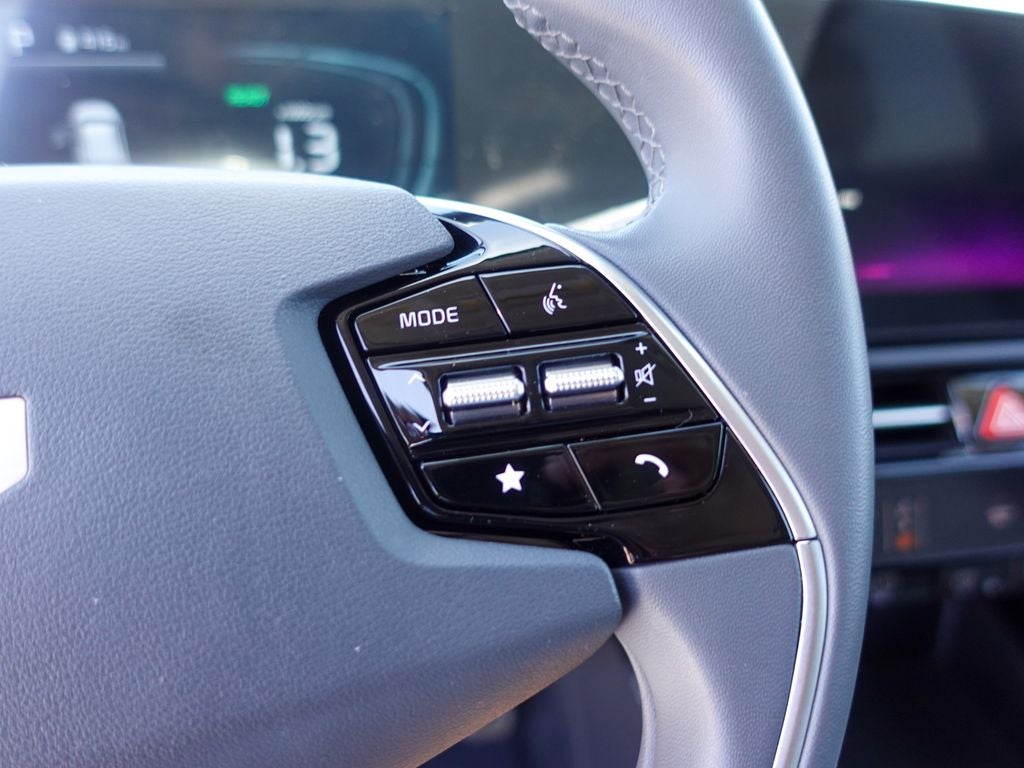 2024 Kia Niro EX Touring