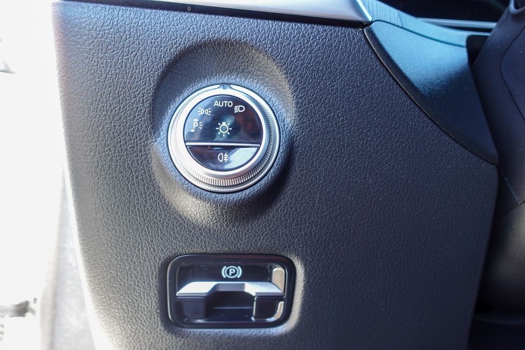 2025 Mercedes-Benz C-Class C 300 4MATIC®