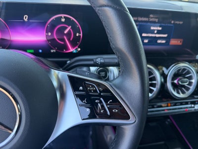2024 Mercedes-Benz EQB 250+ Base