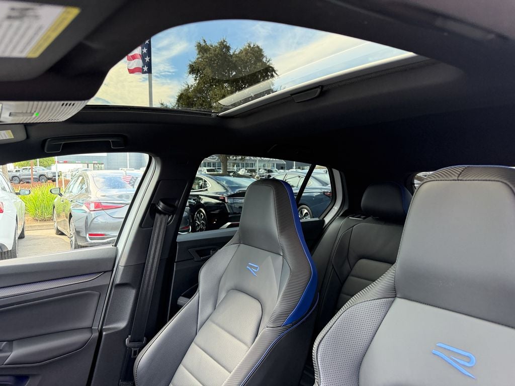 2024 Volkswagen Golf R 2.0T