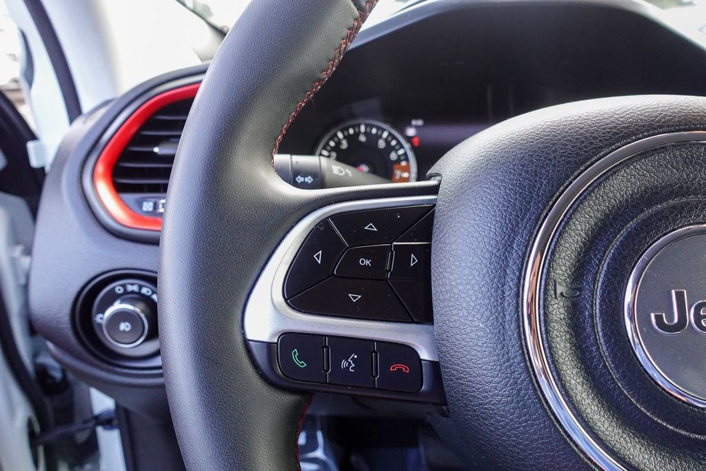 2023 Jeep Renegade Trailhawk