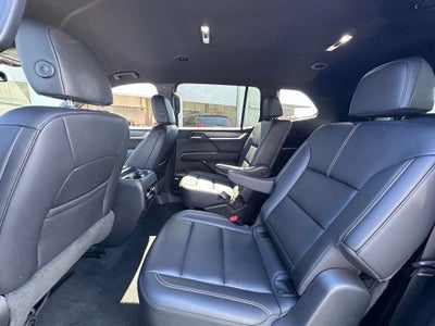 2024 GMC Acadia Elevation