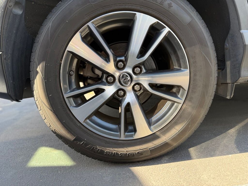 2018 Toyota RAV4 XLE