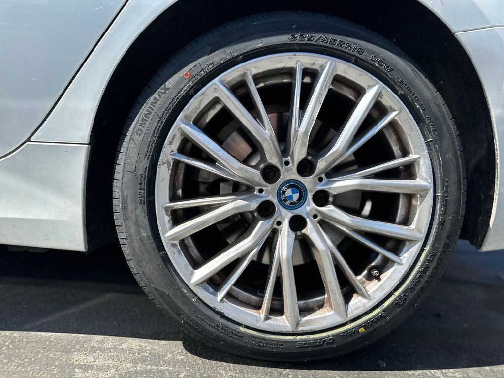 2024 BMW 3 Series 330e xDrive