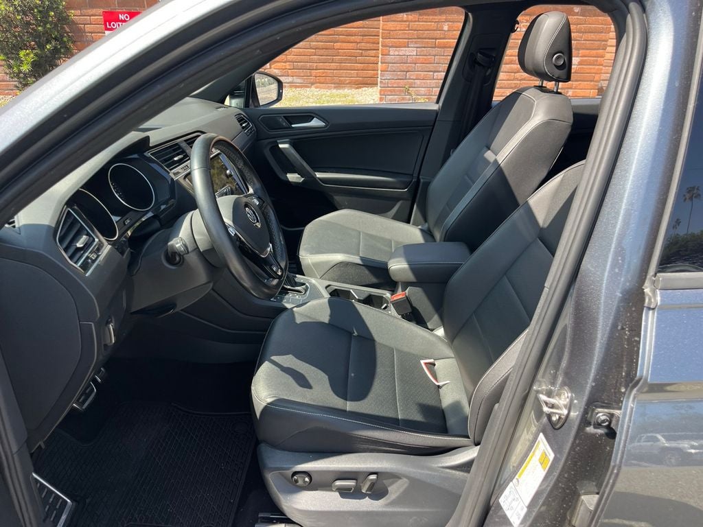 2021 Volkswagen Tiguan 2.0T SE R-Line Black