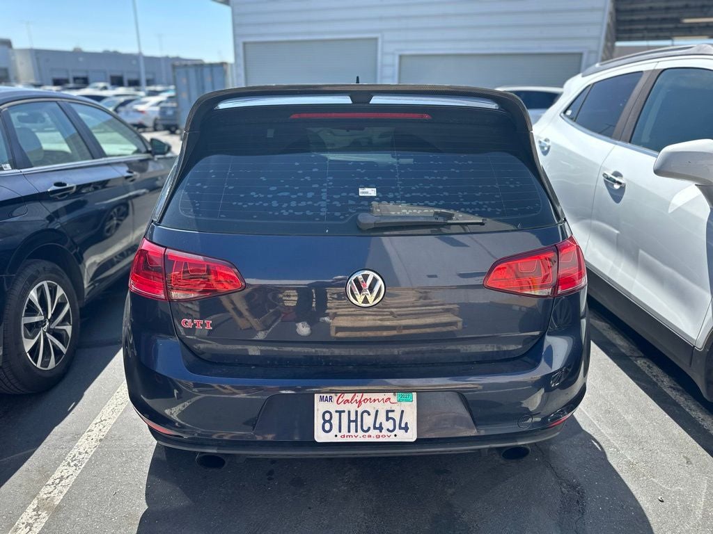 2017 Volkswagen Golf GTI Sport