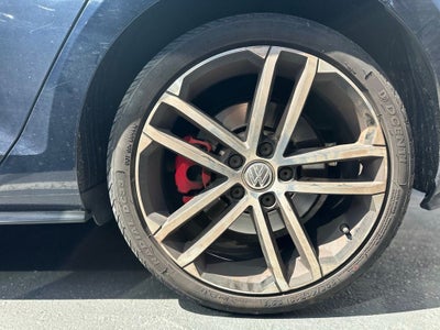 2017 Volkswagen Golf GTI Sport