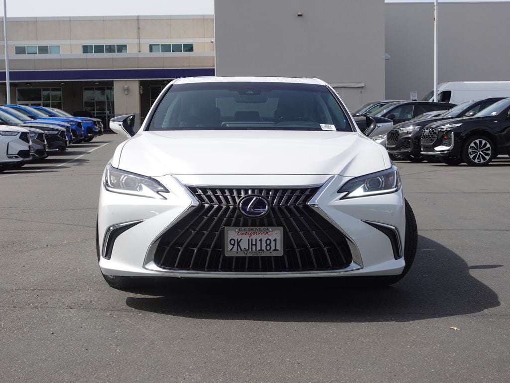 2022 Lexus ES 300h