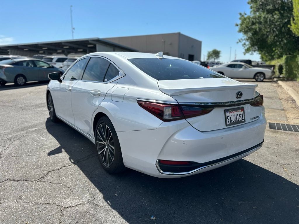 2022 Lexus ES 300h