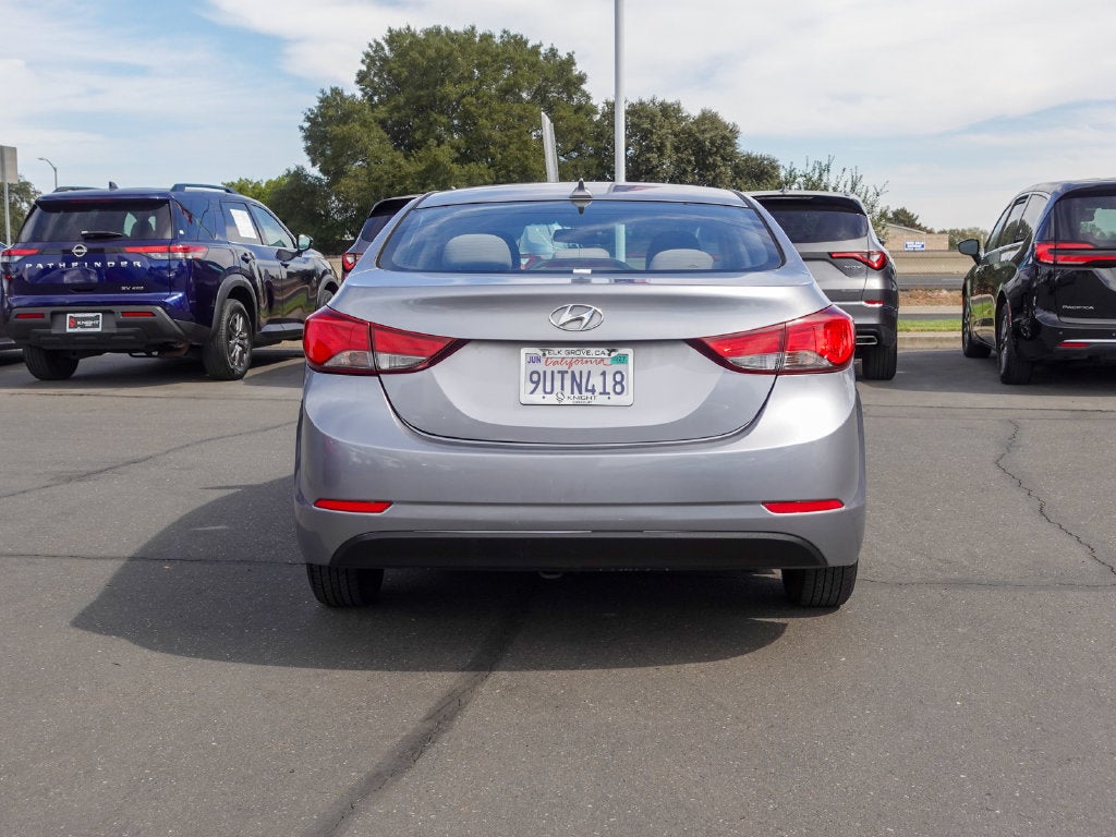 2016 Hyundai Elantra SE