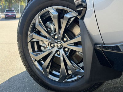 2024 Toyota RAV4 Prime SE