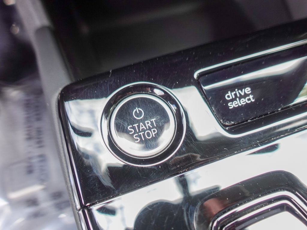 2025 Audi Q6 e-tron Premium