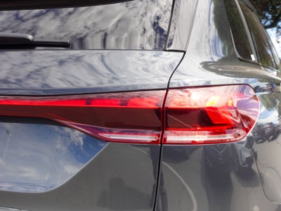 2025 Audi Q6 e-tron Premium