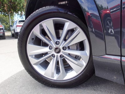 2025 Audi Q6 e-tron Premium