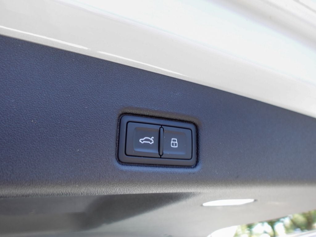 2025 Audi Q5 2.0T Premium quattro