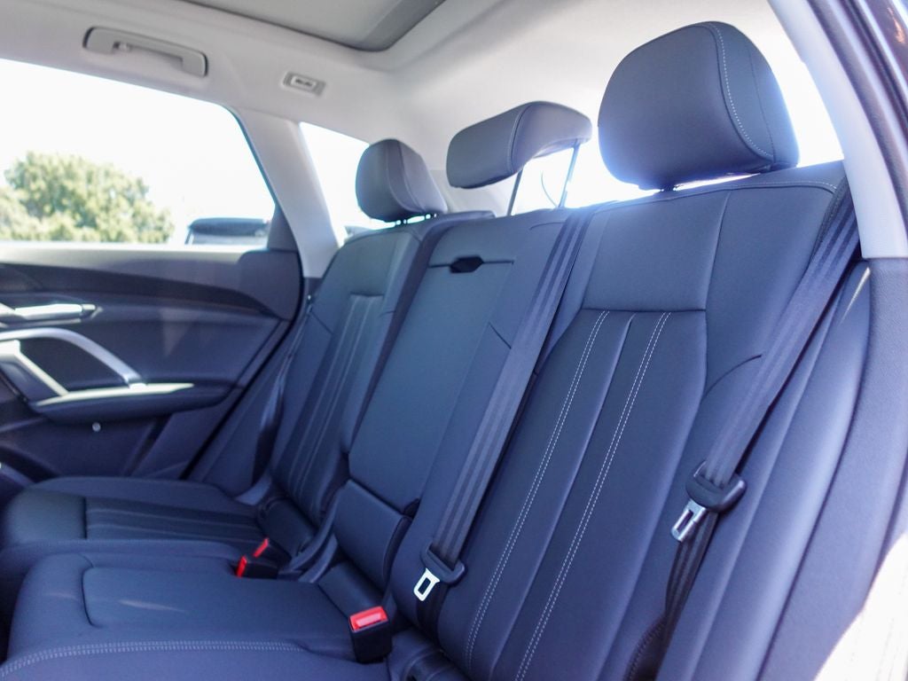 2026 Audi Q5 2.0T Premium quattro
