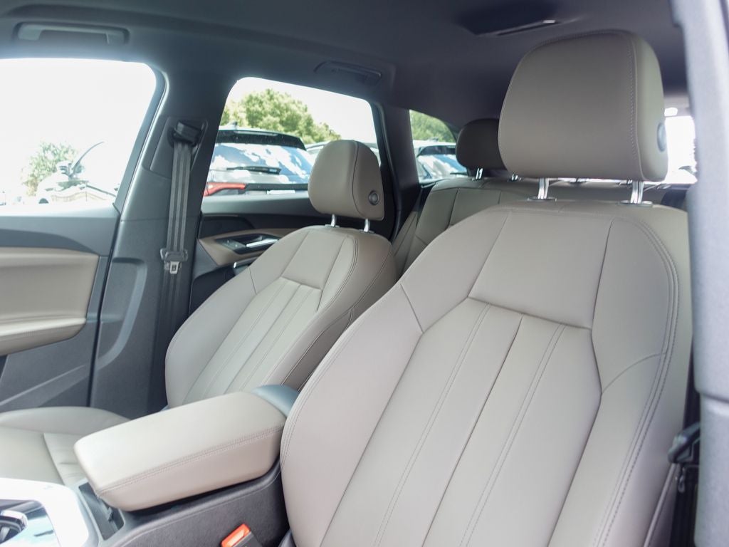 2025 Audi Q5 2.0T Premium quattro